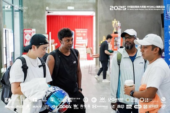 了解还是湿润凝重的绿洲